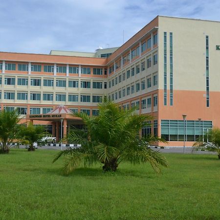 Kingwood Hotel Mukah Selangau Ngoại thất bức ảnh