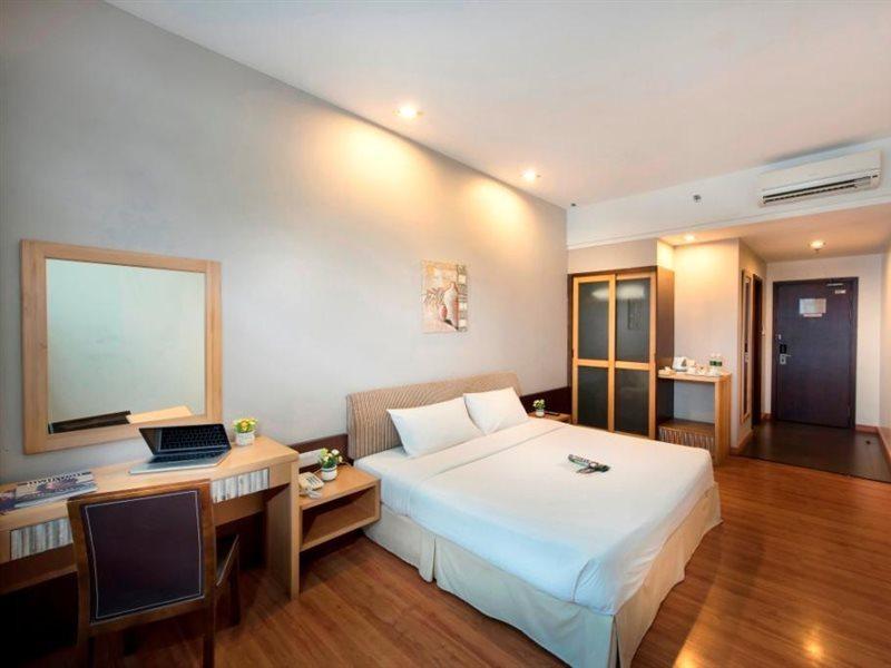 Kingwood Hotel Mukah Selangau Ngoại thất bức ảnh
